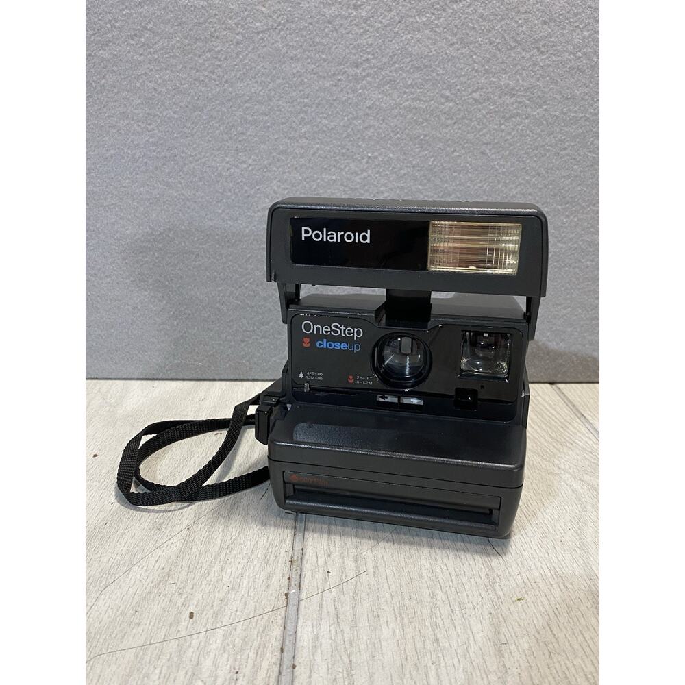 Vintage Polaroid One Step Flash 600 Close Up Instant Film Camera